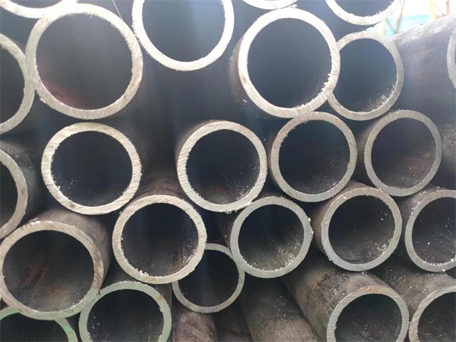 拉萨10#结构用无缝钢管